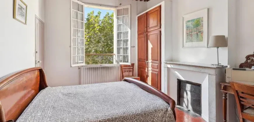 Authentic 17th-century bastide, fully renovated, with swimming pool