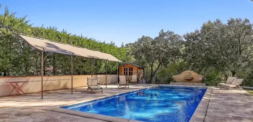 Authentic 17th-century bastide, fully renovated, with swimming pool