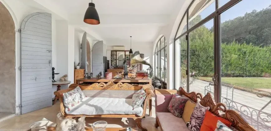 Authentic 17th-century bastide, fully renovated, with swimming pool