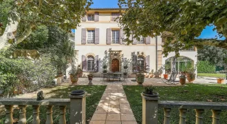 Authentic 17th-century bastide, fully renovated, with swimming pool