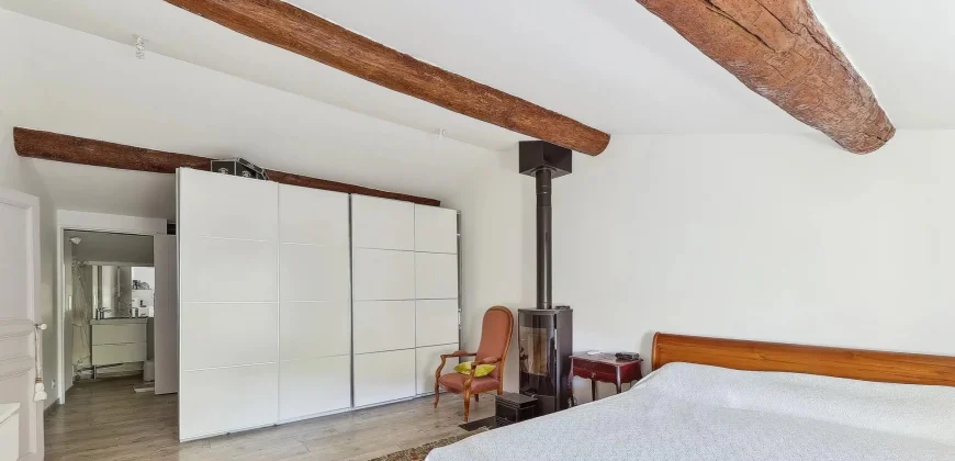 Authentic 17th-century bastide, fully renovated, with swimming pool