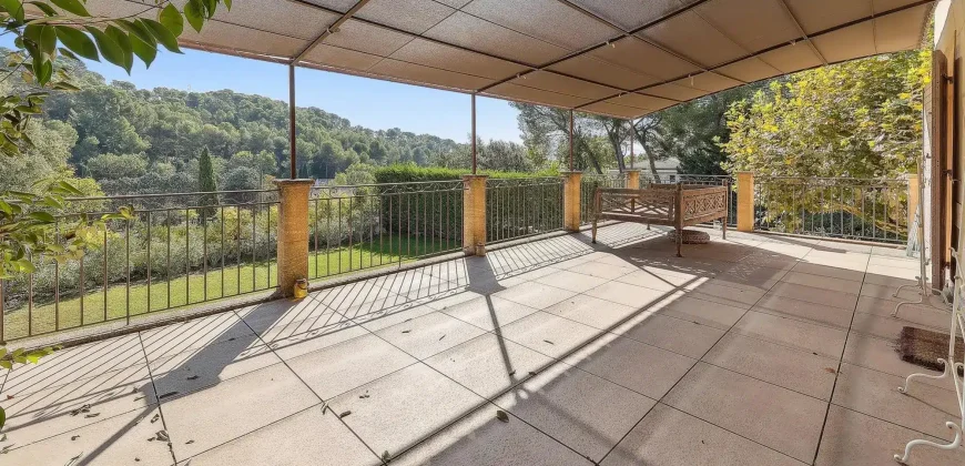 Authentic 17th-century bastide, fully renovated, with swimming pool