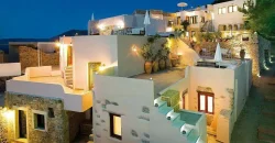 HOTEL SFAKA 3.842 m. from the sea