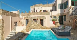 HOTEL SFAKA 3.842 m. from the sea