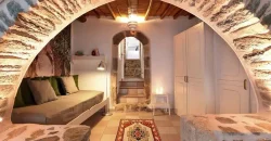 HOTEL SFAKA 3.842 m. from the sea