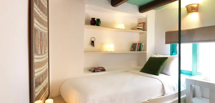 HOTEL SFAKA 3.842 m. from the sea