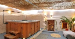 HOTEL SFAKA 3.842 m. from the sea