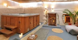 HOTEL SFAKA 3.842 m. from the sea