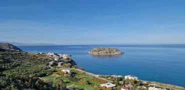 LAND MOCHLOS 150 m. from the sea