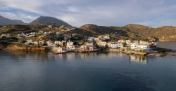 LAND MOCHLOS 150 m. from the sea